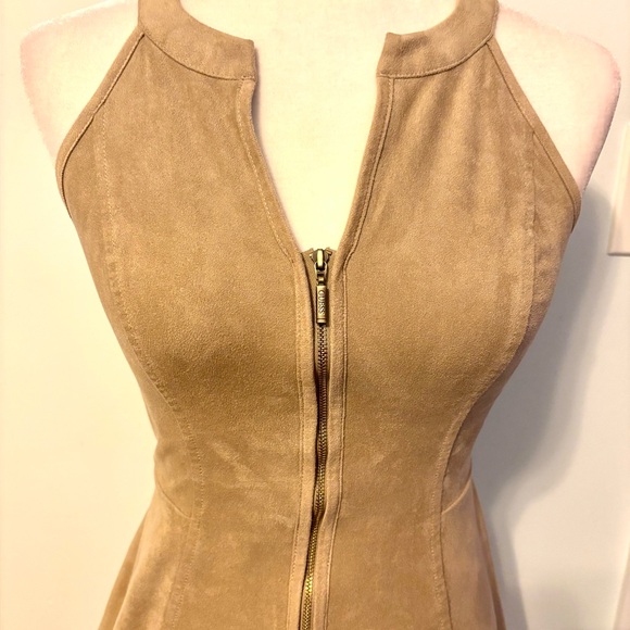 Beautiful Faux Suede Zipper Front Guess Top - Picture 4 of 11